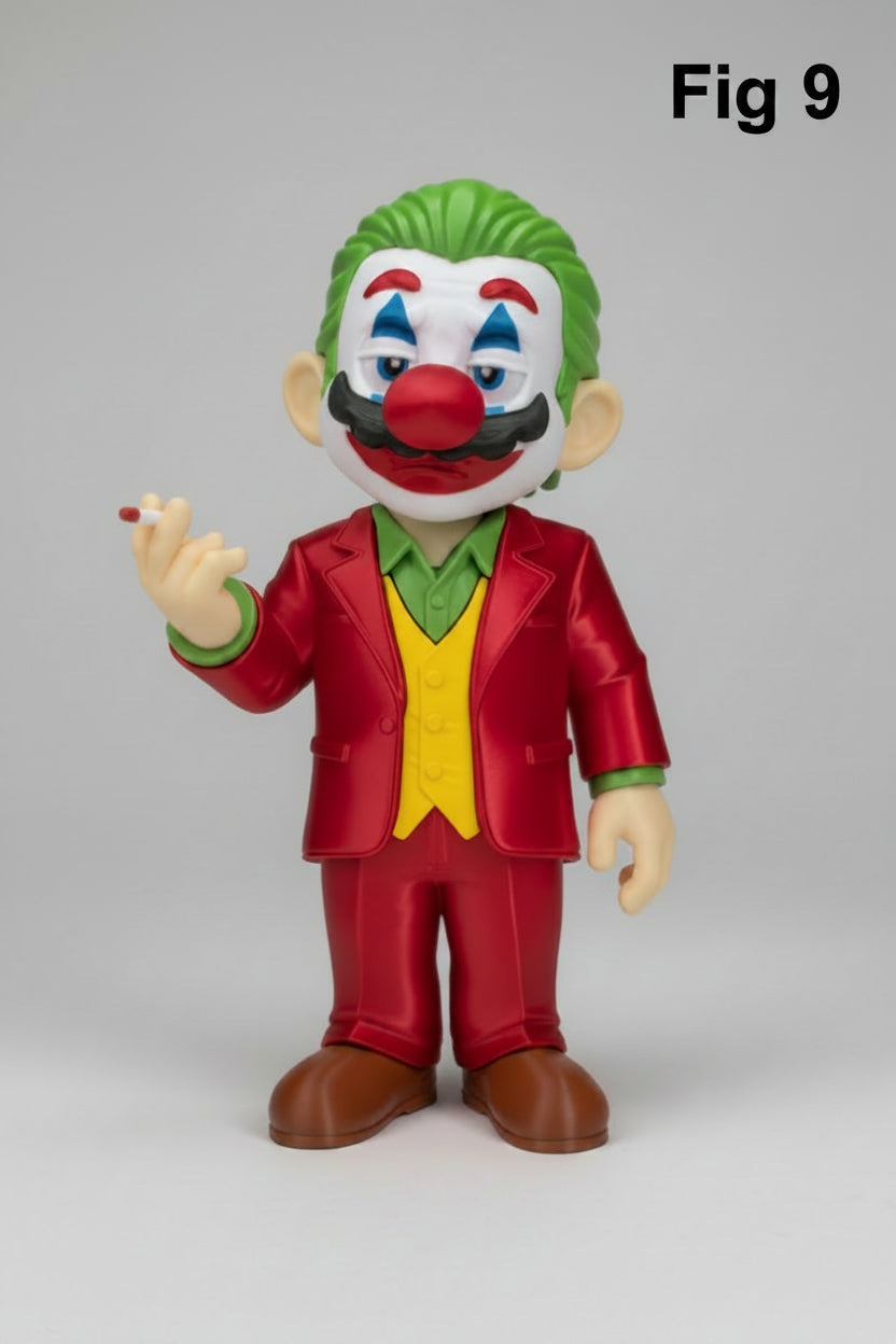 Figurine Fanart Plombier de Customcréa3D, personnage de jeu vidéo en plastique avec casque et moustache, vue de face.