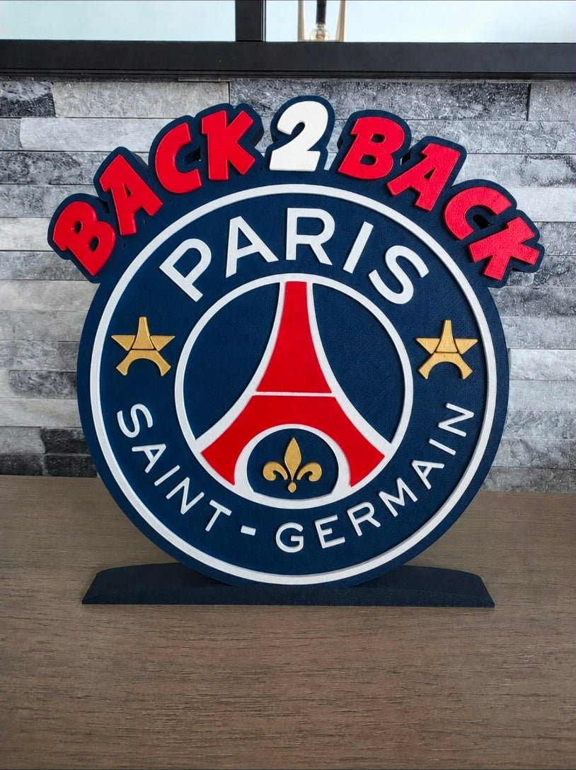 Figurine 3D logo équipe de football, modèle personnalisé par Customcréa3D, représentant un symbole sportif.